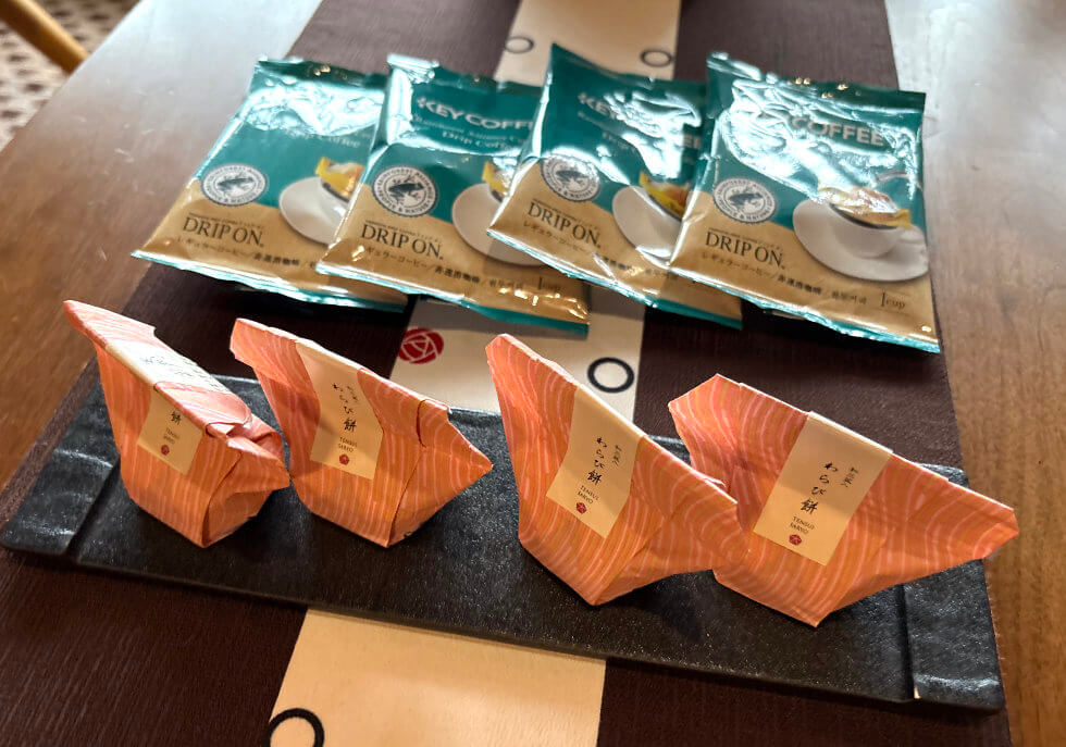 わらび餅とドリップコーヒー